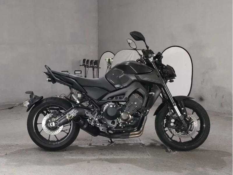Yamaha MT-09 лот № 8502 оценка 4  с аукциона в Японии