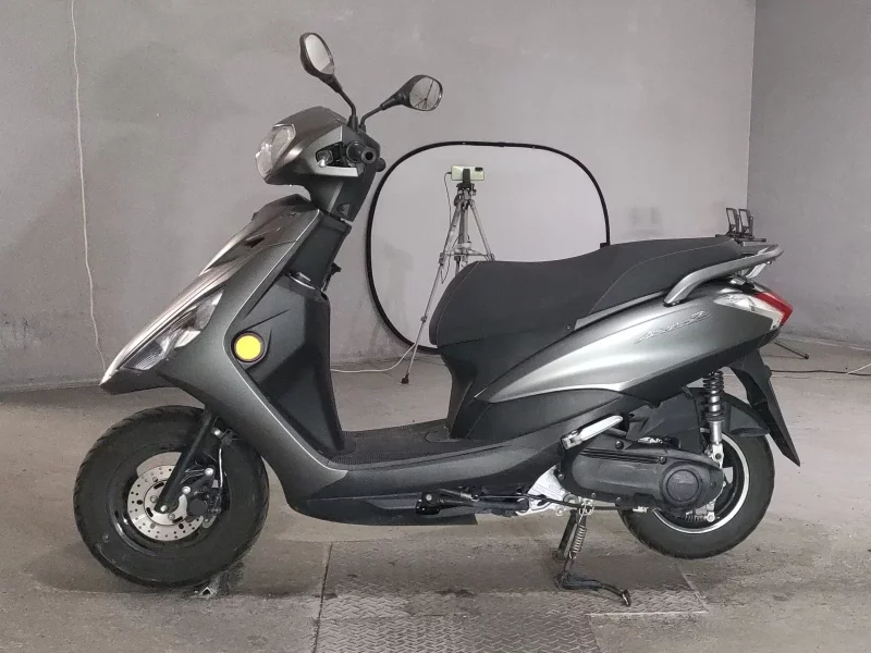 Yamaha AXIS Z