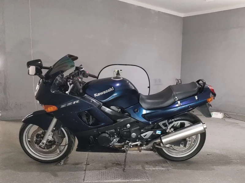 Kawasaki ZZR400
