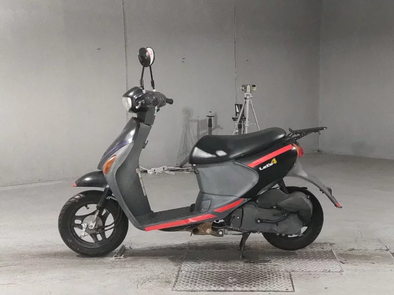Suzuki LET S4