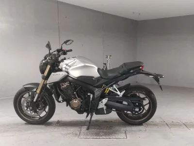 Honda CB650R лот № 5022 оценка 4  с аукциона в Японии 2