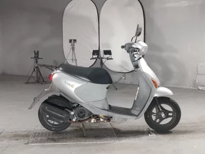 Suzuki LET S4
