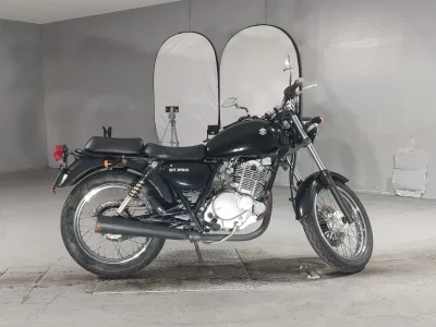 Suzuki ST250