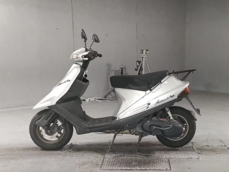 Suzuki ADDRESS V100