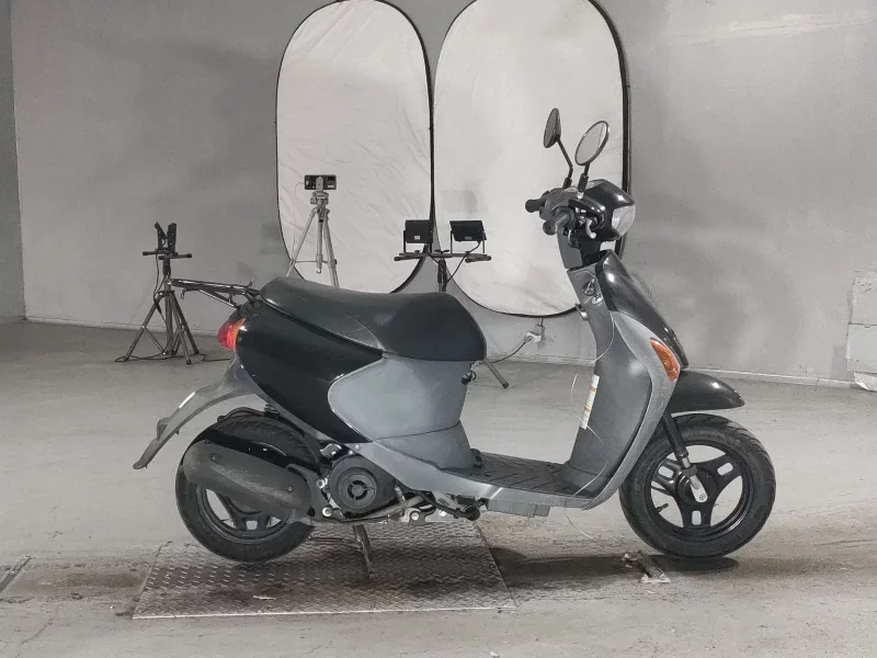 Suzuki LET S4