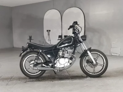 Suzuki GN125H