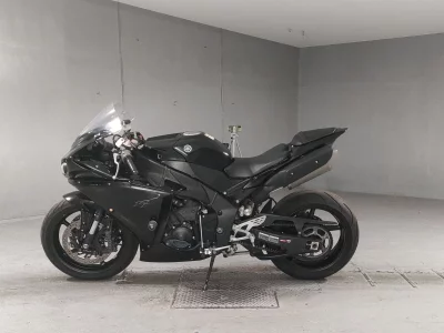 Yamaha YZF-R1  с аукциона в Японии