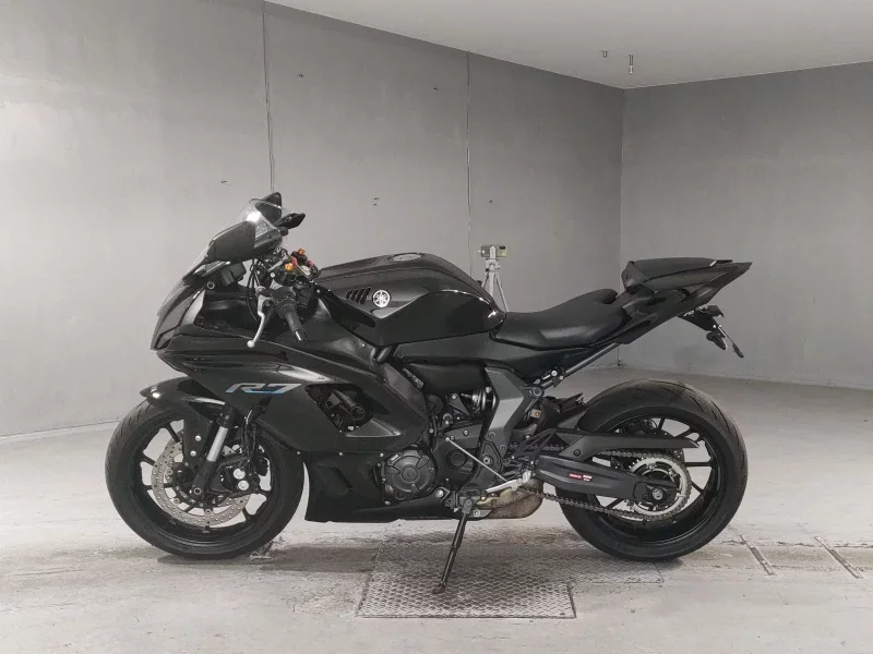 Yamaha YZF-R7