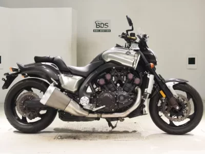 Yamaha V-MAX-2  с аукциона в Японии