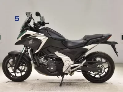 Honda NC750XD-3 лот № 5225 оценка 5  с аукциона в Японии 2