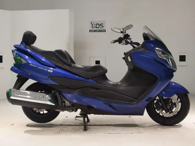 Suzuki SKYWAVE 250S-3 лот № 2628 оценка 5  с аукциона в Японии