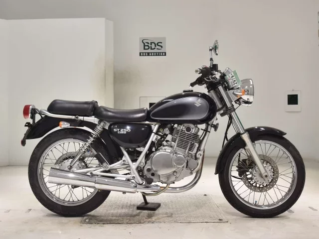 Suzuki ST250E