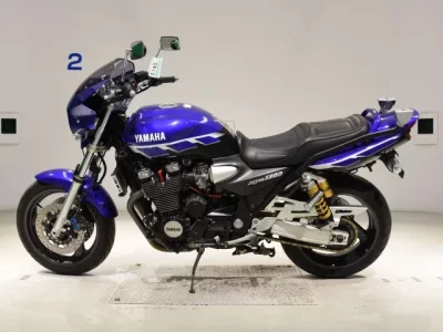 Yamaha XJR1300  с аукциона в Японии
