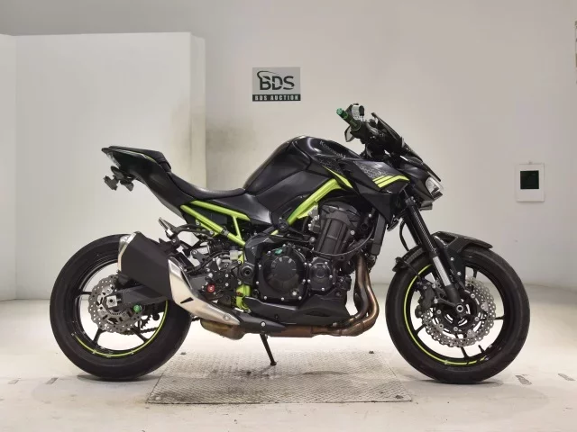 Kawasaki Z900-2 лот № 7753 оценка 5  с аукциона в Японии