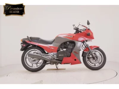 Kawasaki GPZ750R  с аукциона в Японии