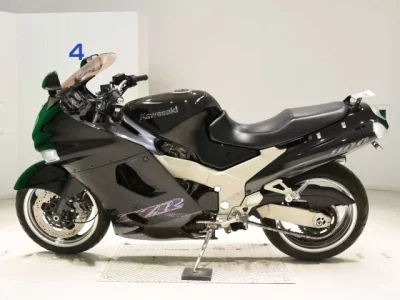 Kawasaki ZZR1100  с аукциона в Японии