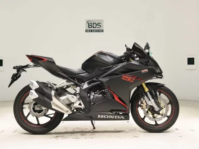 Honda CBR250RR-2A лот № 7770 оценка 5  с аукциона в Японии