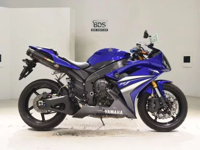 Yamaha YZF-R1 лот № 5412 оценка 4  с аукциона в Японии