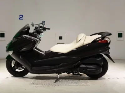 Yamaha MAJESTY 250-4  с аукциона в Японии