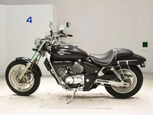 Honda MAGNA 250