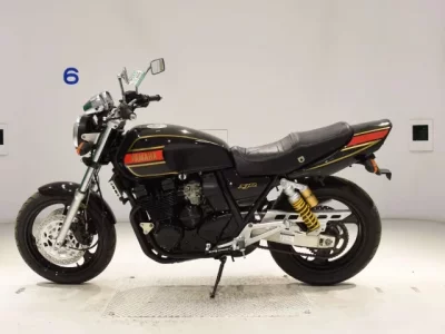 Yamaha XJR400  с аукциона в Японии