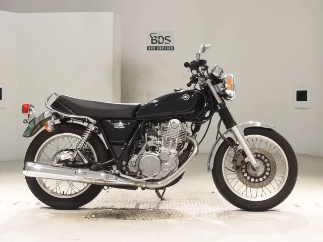 Yamaha SR400-4 лот № 5261 оценка 4  с аукциона в Японии