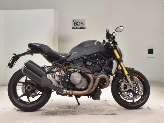 Ducati  MONSTER 1200S лот № 7764 оценка 4  с аукциона в Японии
