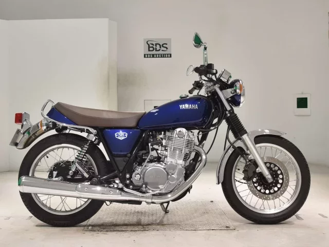 Yamaha SR400-5 лот № 2805 оценка 6  с аукциона в Японии