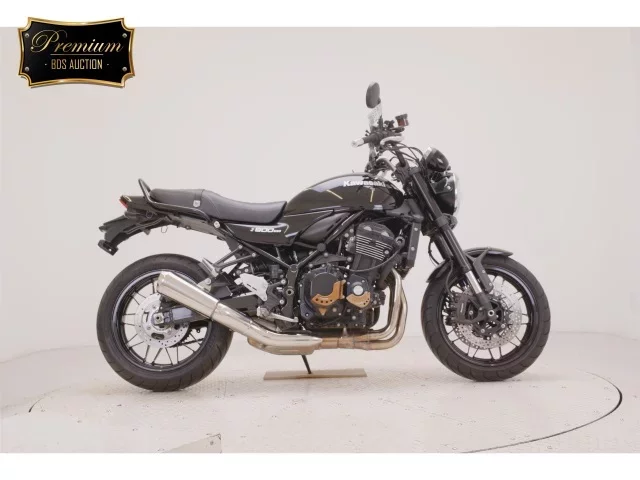 Kawasaki Z900RS лот № 0051 оценка 5  с аукциона в Японии