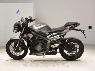 Triumph TRIUMPH STREET TRIPLE RS  с аукциона в Японии