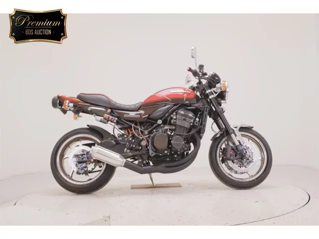 Kawasaki Z900RS лот № 2539 оценка 4  с аукциона в Японии
