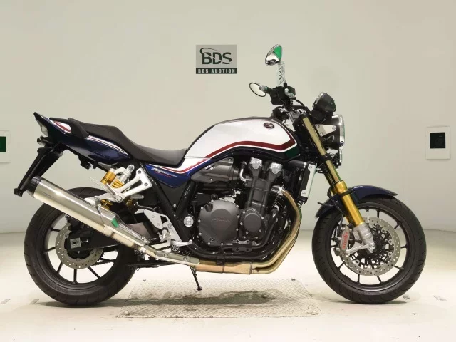 Honda CB1300SF-3SP лот № 7879 оценка 8  с аукциона в Японии