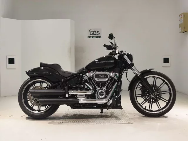 Harley-Davidson HARLEY FXBRS1870 лот № 0217 оценка 5  с аукциона в Японии
