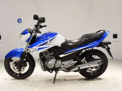Suzuki GSR250  с аукциона в Японии