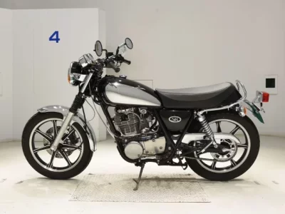 Yamaha SR400-3  с аукциона в Японии
