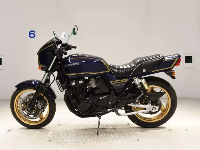 Kawasaki ZRX400