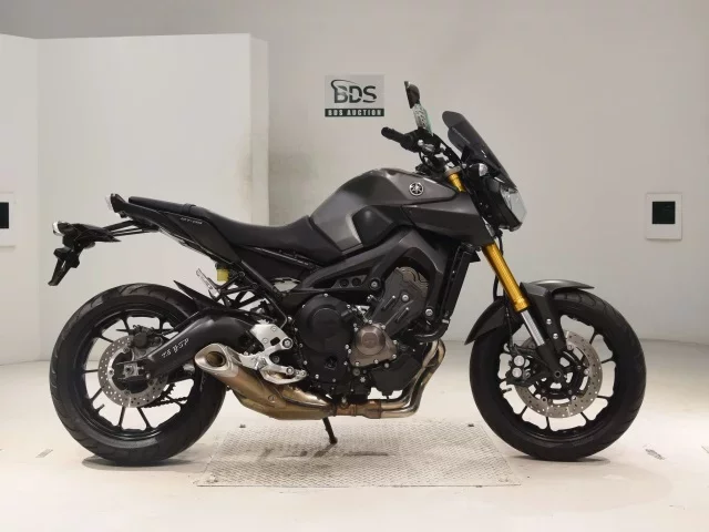 Yamaha MT-09 лот № 5064 оценка 5  с аукциона в Японии