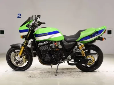 Kawasaki ZRX1100  с аукциона в Японии