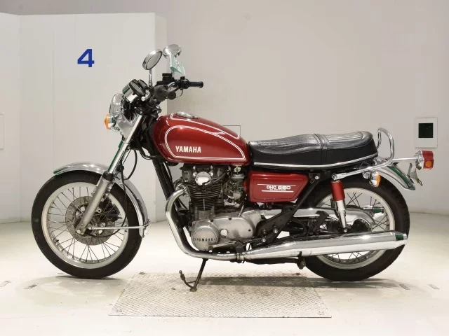 Yamaha TX650