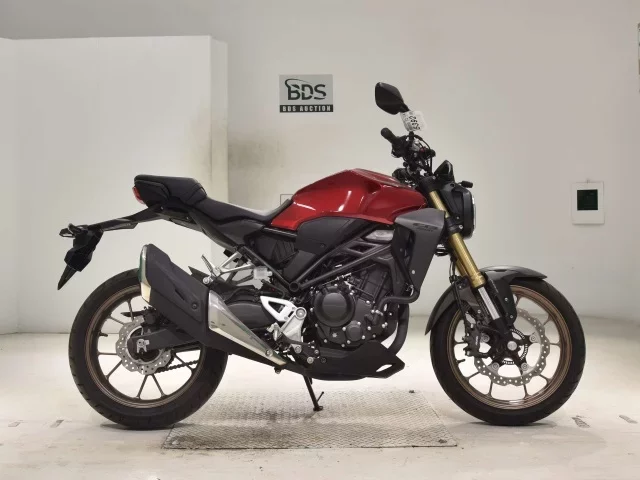 Honda CB250RA лот № 5392 оценка 5  с аукциона в Японии