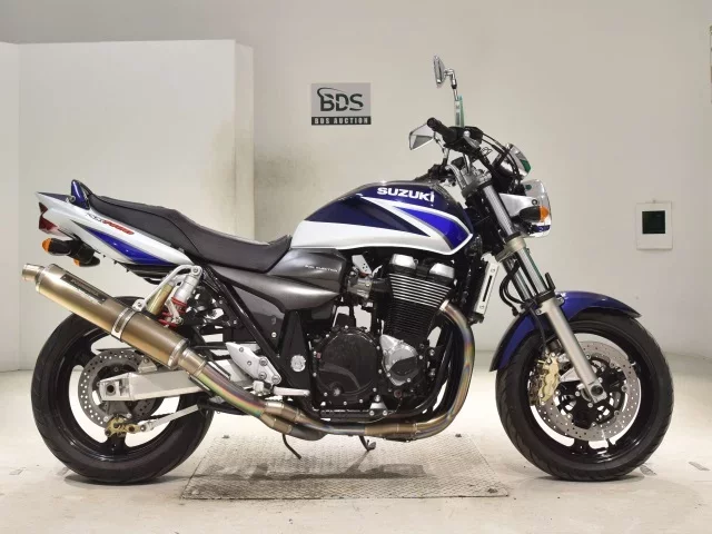 Suzuki GSX1400 лот № 5032 оценка 4  с аукциона в Японии