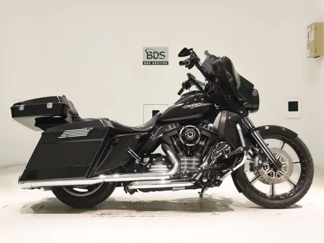 Harley-Davidson HARLEY FLHX1690 лот № 2671 оценка 4  с аукциона в Японии