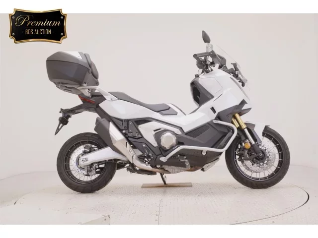 Honda X-ADV750-2 лот № 0042 оценка 7  с аукциона в Японии