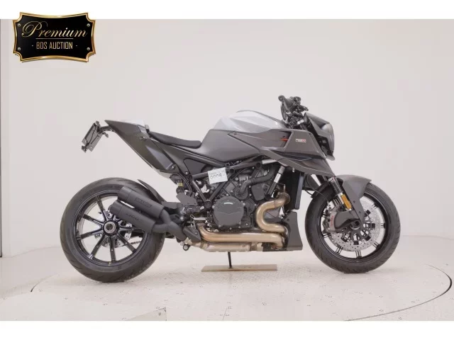 KTM  BRABUS 1300R EDITION лот № 0006 оценка 9  с аукциона в Японии
