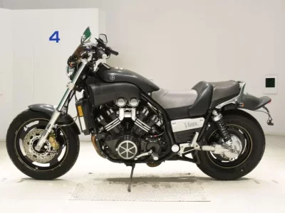 Yamaha V-MAX  с аукциона в Японии