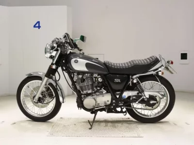 Yamaha SR400-5  с аукциона в Японии