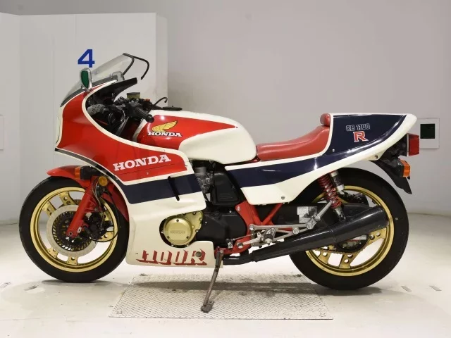 Honda CB1100R