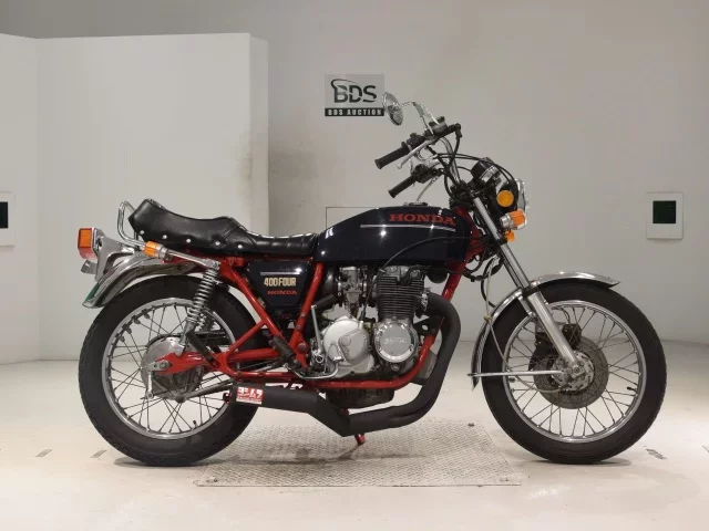 Honda CB400 лот № 2728 оценка 4  с аукциона в Японии