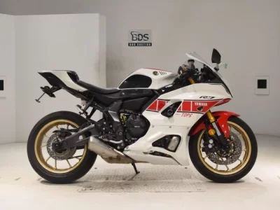 Yamaha YZF-R7-2