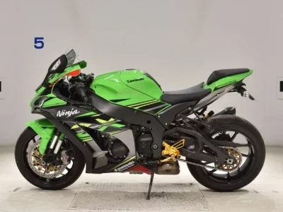 Kawasaki ZX-10RA лот № 7647 оценка 5  с аукциона в Японии 2